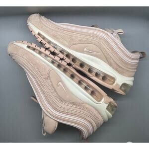 EUC Women’s Nike Size 7.5